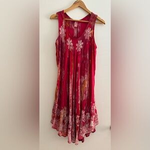 India Boutique Red and white floral sleeveless asymmetrical dress